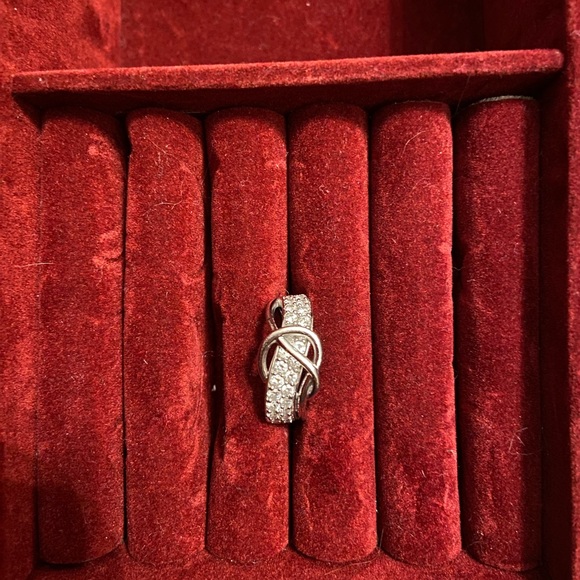 Le Vian 14 Karat White Gold Pretzel Ring - Picture 4 of 15